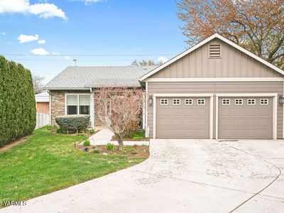 Property at 414 N 55th Ave, Yakima, WA
