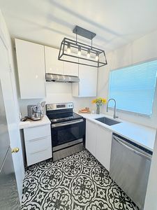 4124 Pershing Pointe Pl APT 7