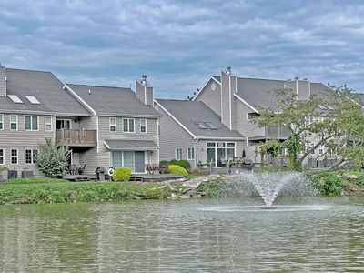 111 W Lakeshore Dr #4B