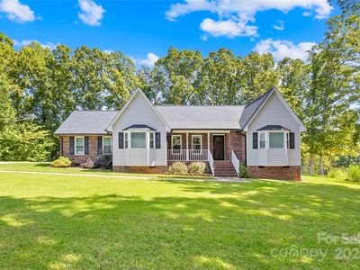 123 Country Creek Dr