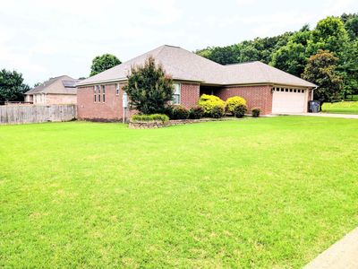 50 Rebecca Ln