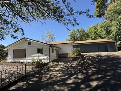 150 SW Brantley Dr