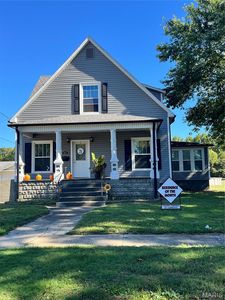 502 S Main St
