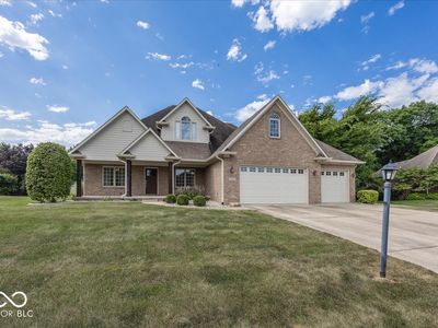 7082 Bitternut Ln
