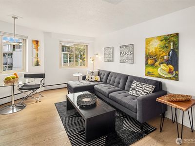 1400 Hubbell Place UNIT 1411