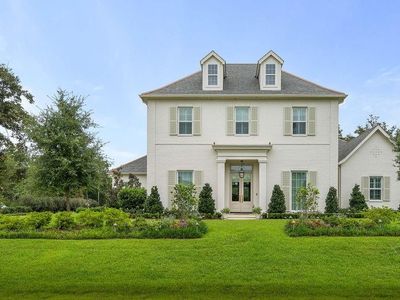 82 Thunderbird Dr