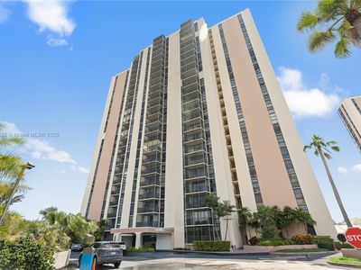 20301 W Country Club Dr APT 829