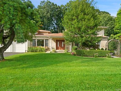 6 Orchard Hill Drive