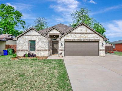 608 Perry Dr