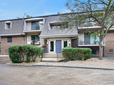 124 E Bailey Rd