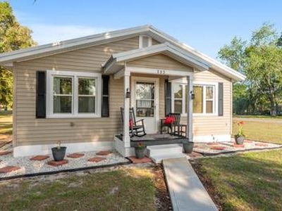 Property at 503 NE 1st St, Chiefland, FL
