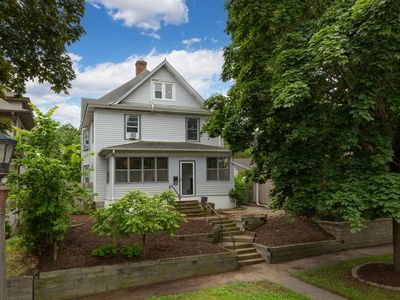 1122 Marshall Ave
