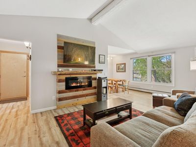 4430 Cedar Lake Rd S APT 6