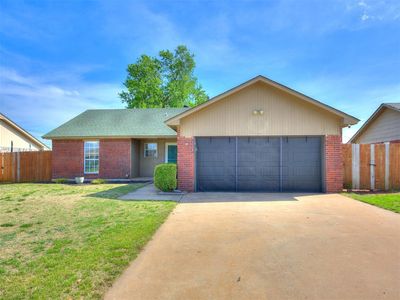 912 W Tesio Way