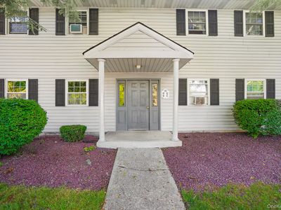 15 Fern Court #D