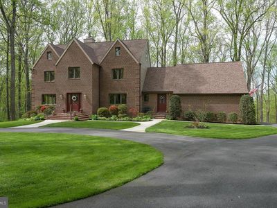 7012 Wellington Dr