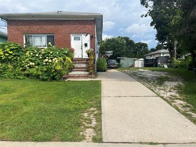 271 Stewart Avenue