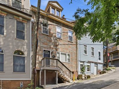 31 Eleanor St