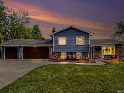 11995 Davisburg Rd