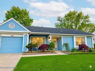 1042B Canterbury Drive