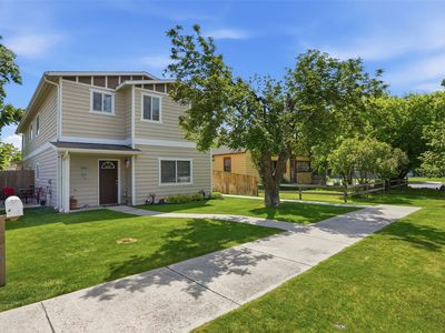 1951 S 4th St W APT B