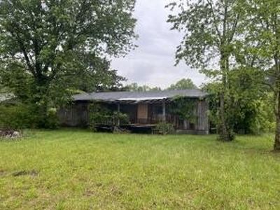 447 Durkee Rd SE
