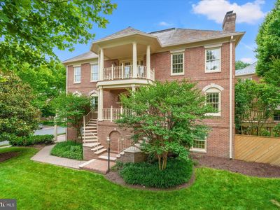 126 Gresham Pl
