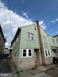 Property at 215 N Jardin St, Shenandoah, PA