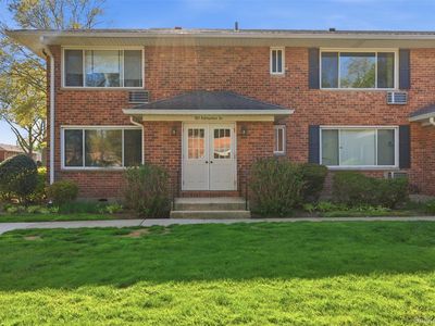 Property at 101 Edmunton Drive #G2, North Babylon, NY