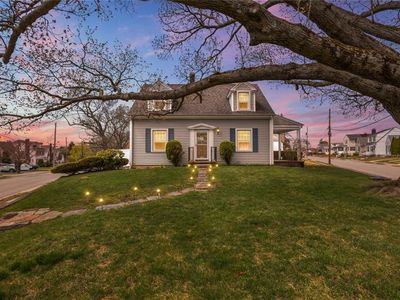 381 Auburn St