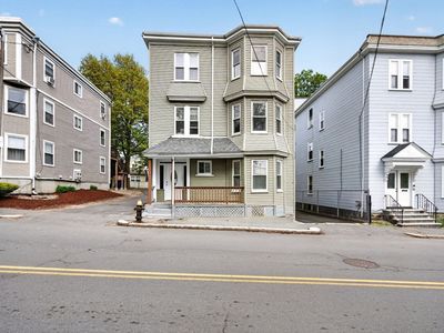 12 Schiller St