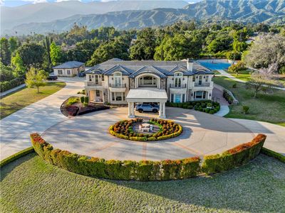1433 Royal Oaks Dr