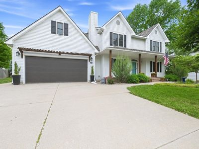 1603 N Woodridge Ct