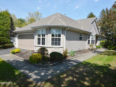 2337 E Ashfield Court