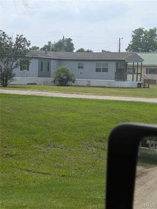 20454 Main White