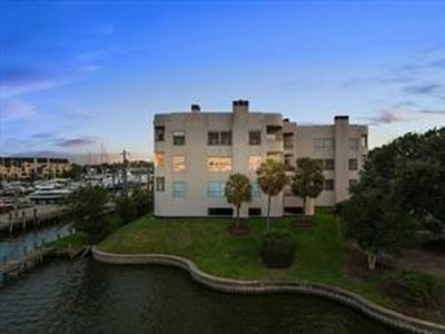 1302 Marina Bay Dr APT 201A