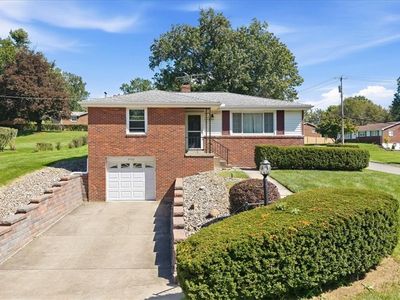 9428 Saratoga Dr