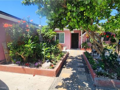 2505 W Anahurst Pl