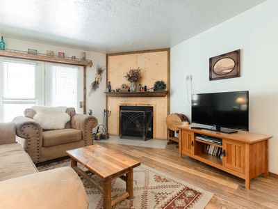 89 E Steam Engine Dr