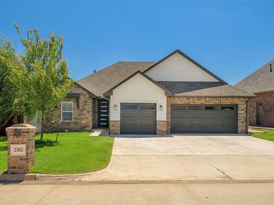 2582 Shady Hollow Dr