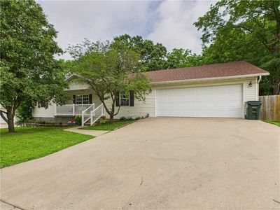 104 Paradise Cove Ln