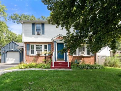 423 Tiffany St