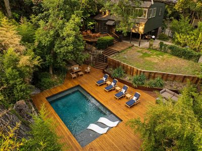 1001 Sarasota Cir