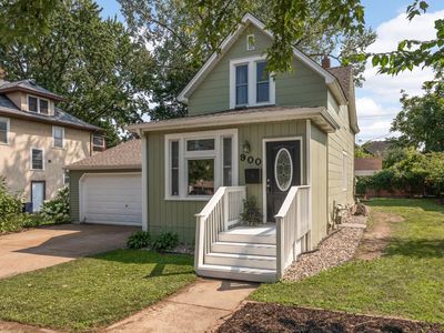 900 Wakefield Ave