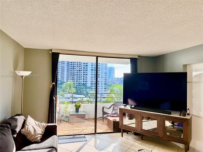 500 Three Islands Blvd APT 421