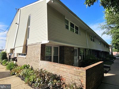 3850 Woodhaven Rd Unit 607