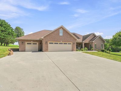 1264 Blake Lea