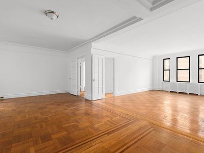 221 W 82nd St APT 11E