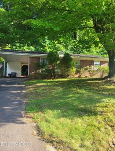 2318 Sylvania Ave