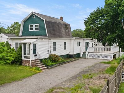 17 Suprenant St